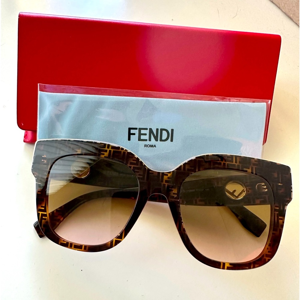 Fendi Sunglasses FF0359/G/S VH8M2 51MM Logo Pattern/Brown lens